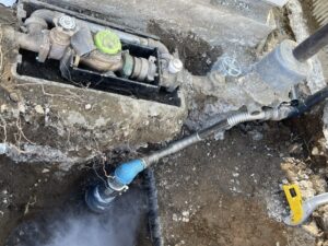 凍結工法で給水管切回し工事